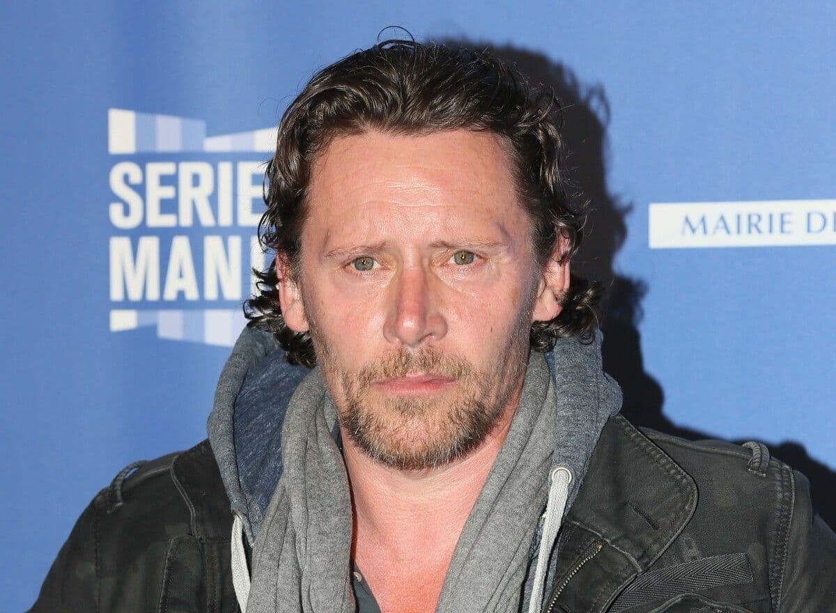 L'acteur Francis Renaud, figure du mouvement MeTooGarçons, a été placé en garde à vue pour "viol, violences et harcèlement"