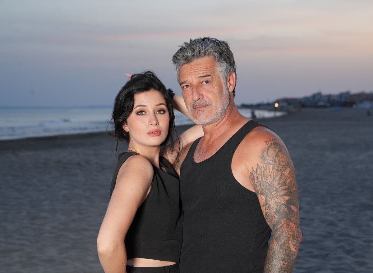 "Ici tout commence" : Stéphane Blancafort confirme son départ de la série après son altercation avec Catherine Davydzenka