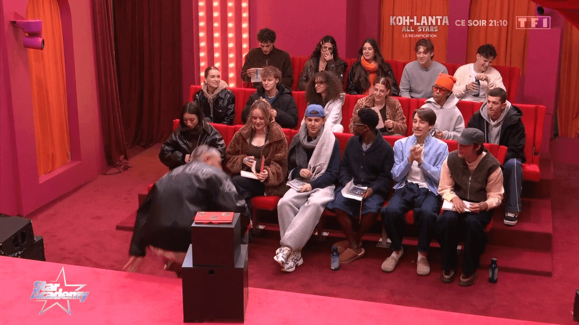Après le départ surprise de Khalil de la "Star Academy", certains internautes s'interrogent : et si c'était un comédien ?