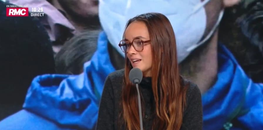 Camille Combal tacle 