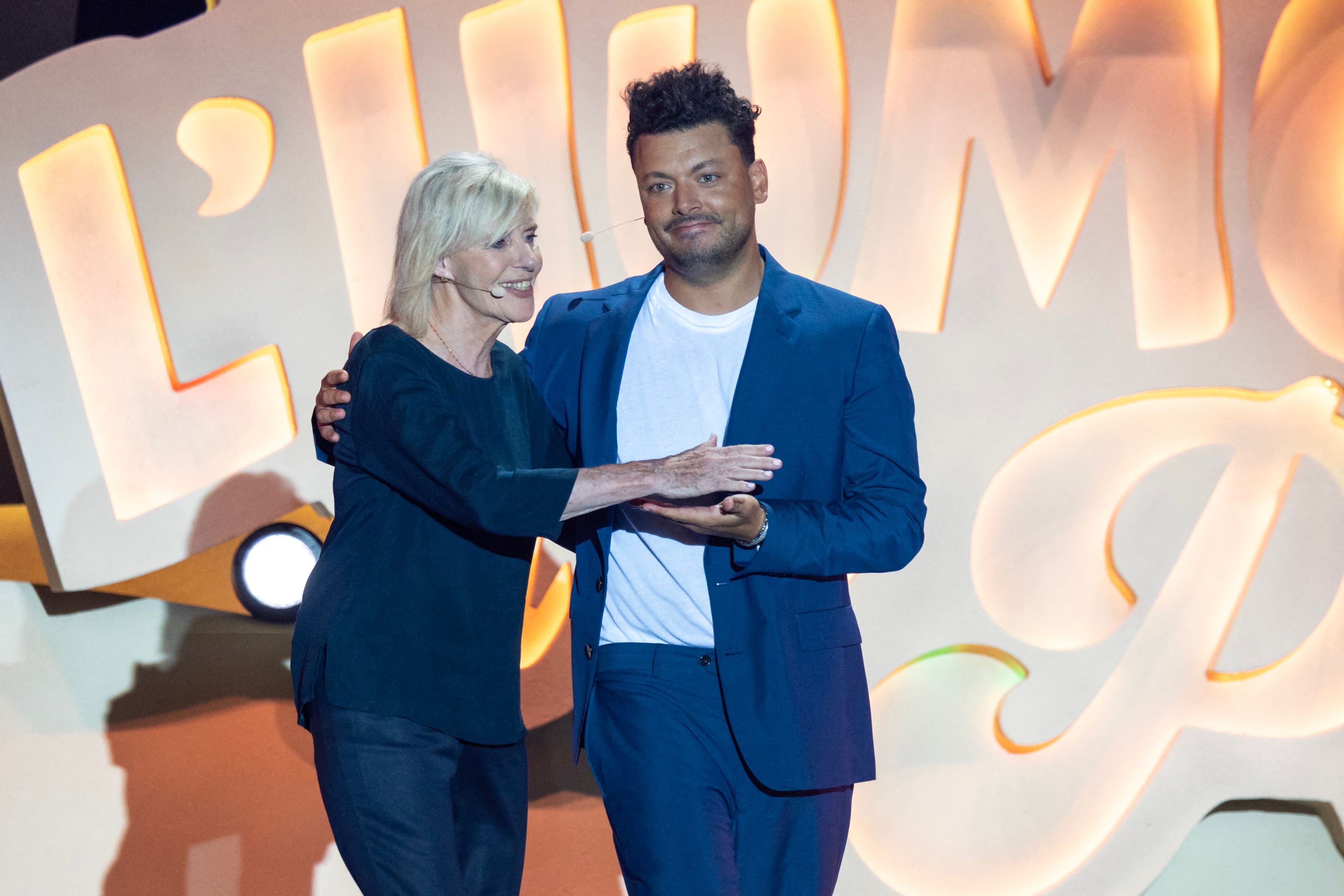 Kev Adams et Chantal Ladesou